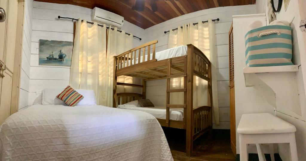 Looking Good Surf House San Juan Del Sur Hotel ภายนอก รูปภาพ